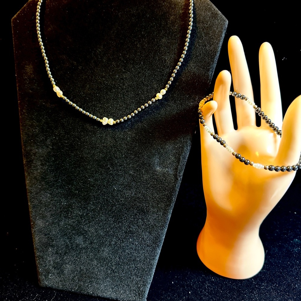 Elegant Black and Pearl Beaded Necklace and Bracelet Set